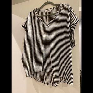 Black and white stripe tee